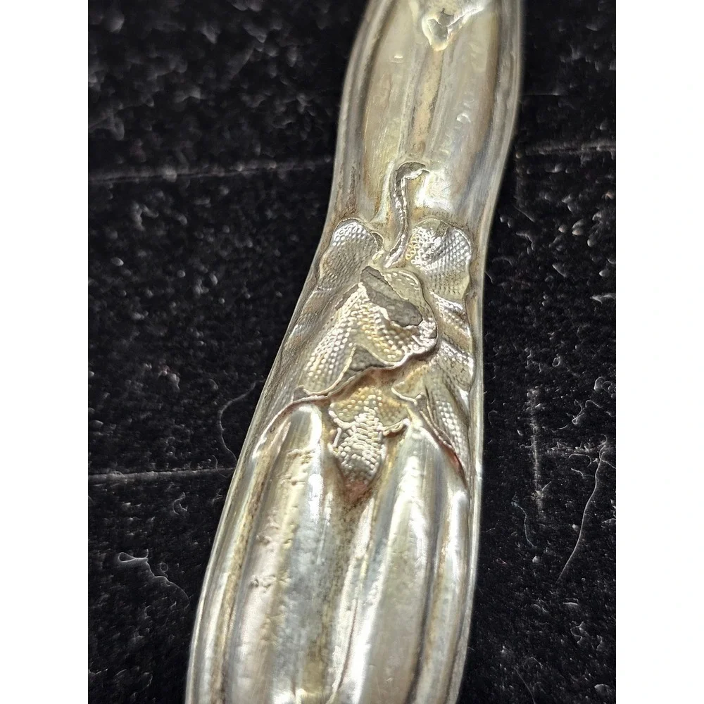 Butter Spreader Sterling Silver Handle Floral Art Nouveau Antique Silver